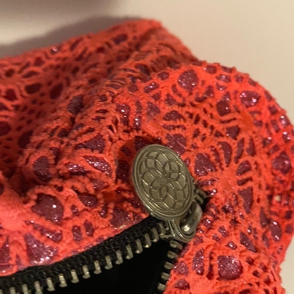 Pink Crochet Glitter Cosmetic Bag. - Picture 3 of 9